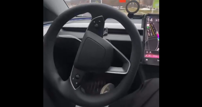 Tesla’s Grok AI Voice Mode in the Car